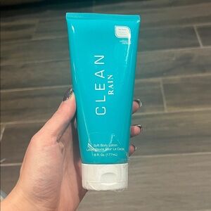Clean Rain Soft Body Lotion NEW
